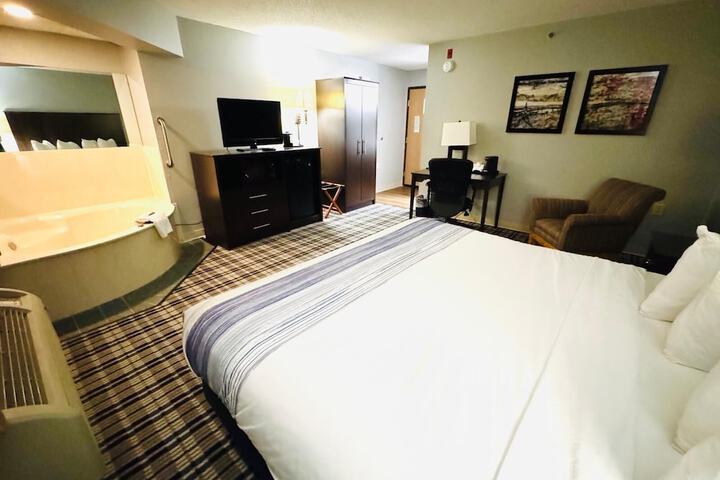Room 12 of 43