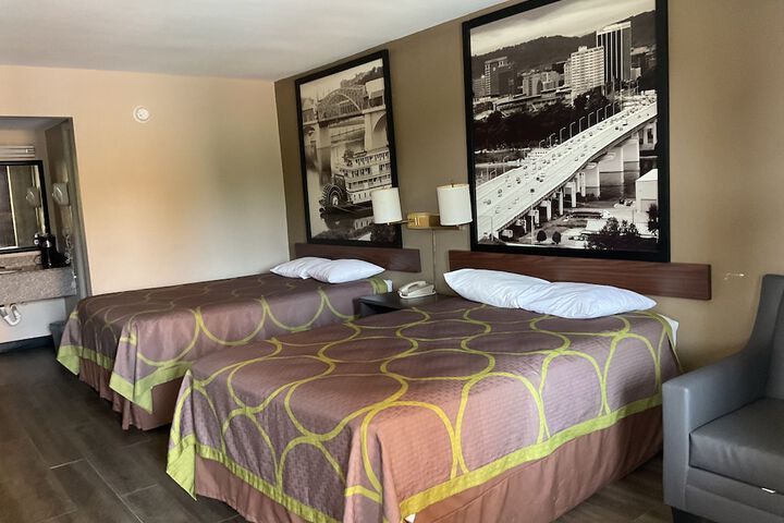 Super 8 by Wyndham Chattanooga / East Ridge