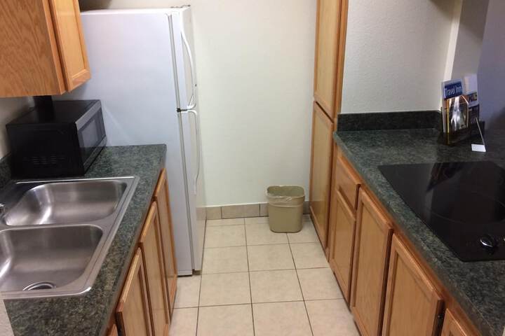 Travel Inn & Suites