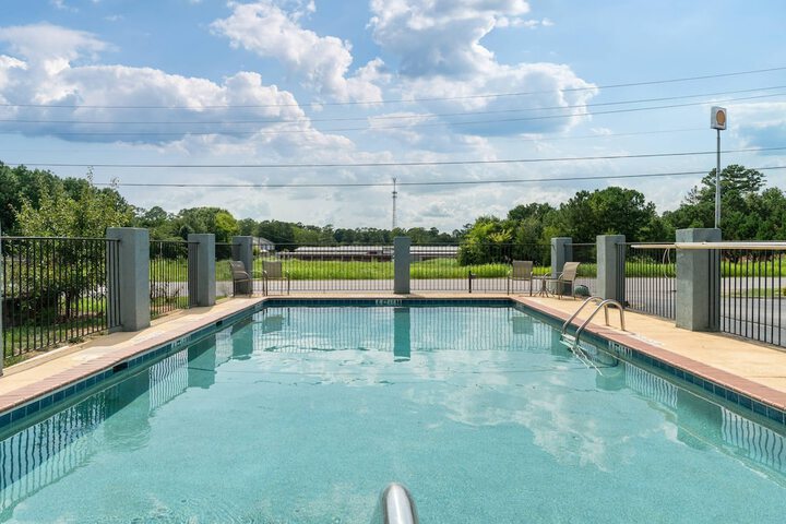 Quality Inn Adairsville - Calhoun South