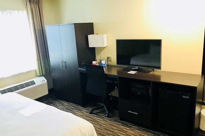 Room 11 of 42