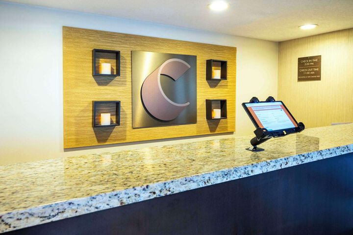 Hotel Interior 10 of 31