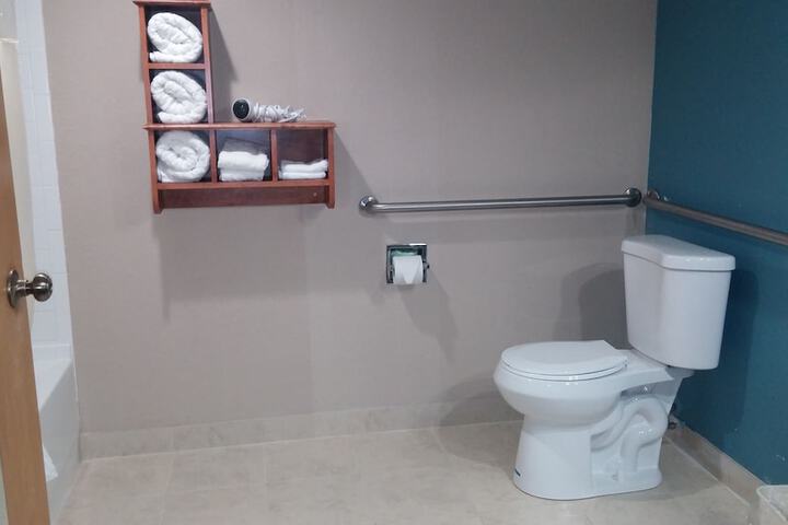 Room 6 of 31