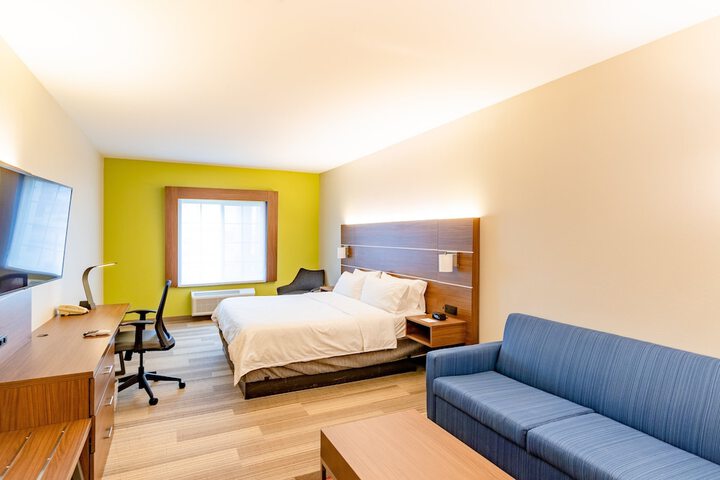 Room 14 of 27