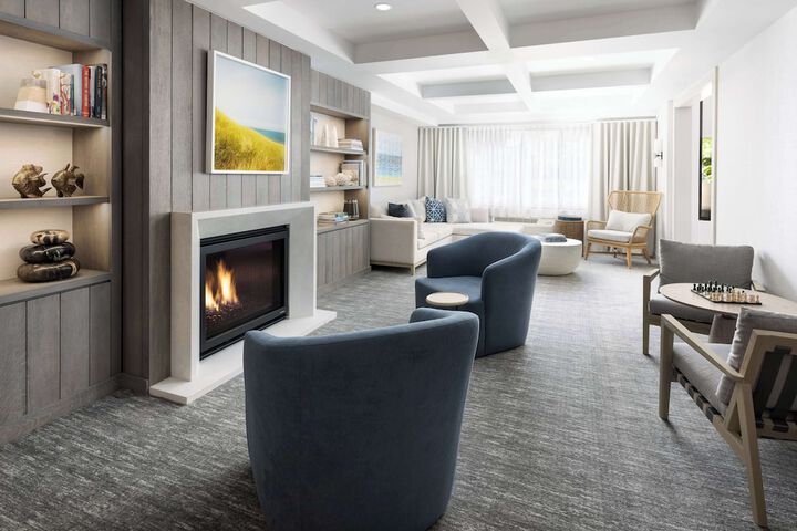 The Pell - Part of JdV by Hyatt