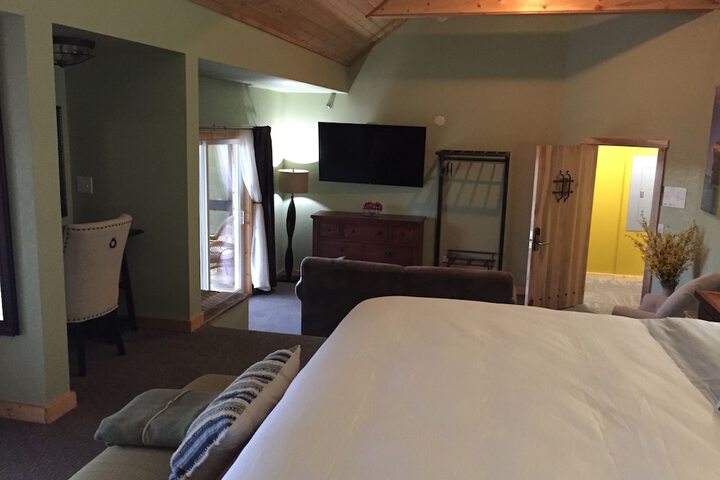 Room 46 of 70