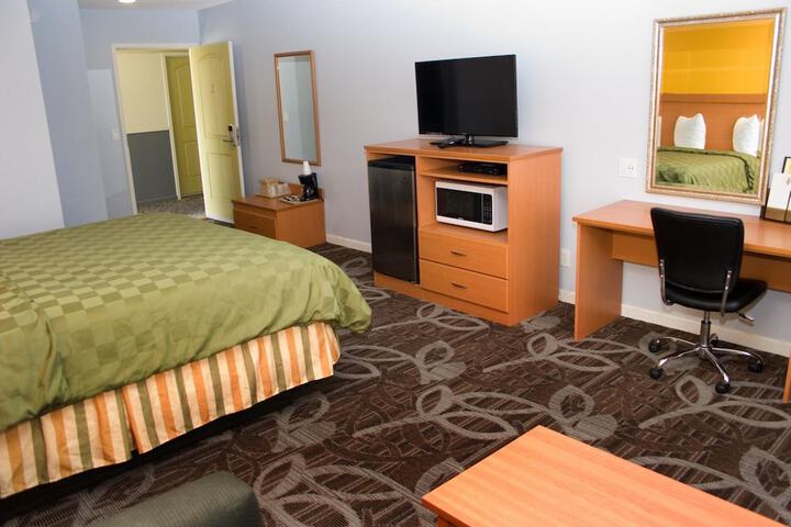 Room 7 of 35