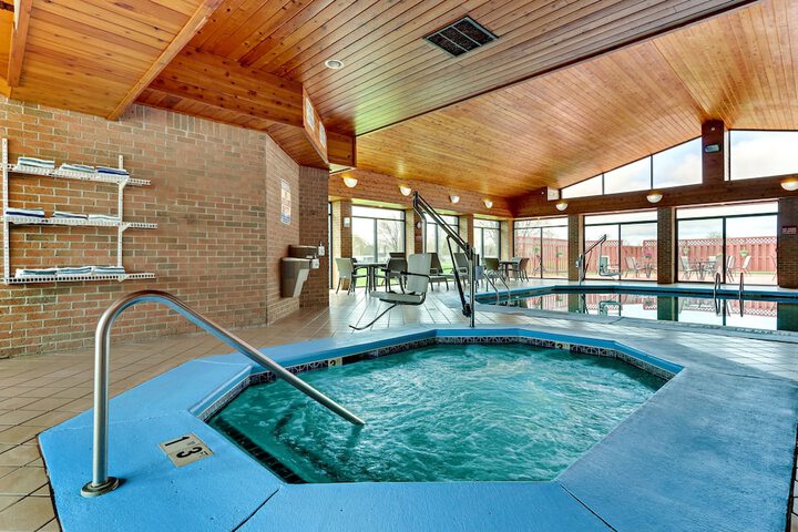 Holiday Inn Express Hotel & Suites Bad Axe by IHG