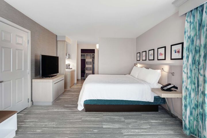 Room 40 of 79