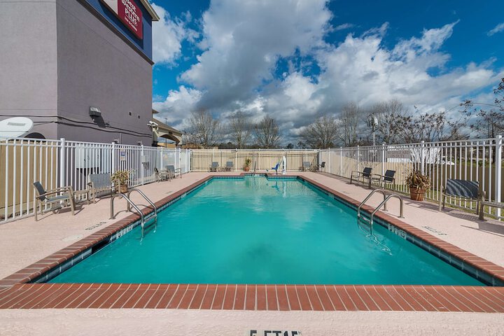 Pool 3 of 53