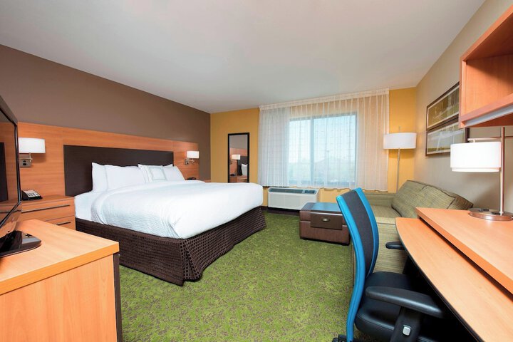 Room 12 of 34