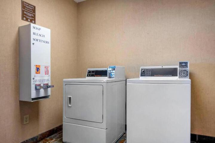 Comfort Inn & Suites Macon