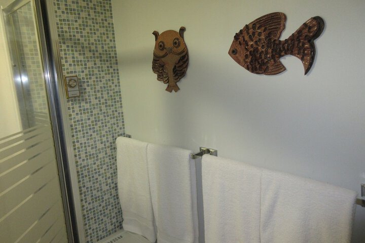 Room 18 of 42
