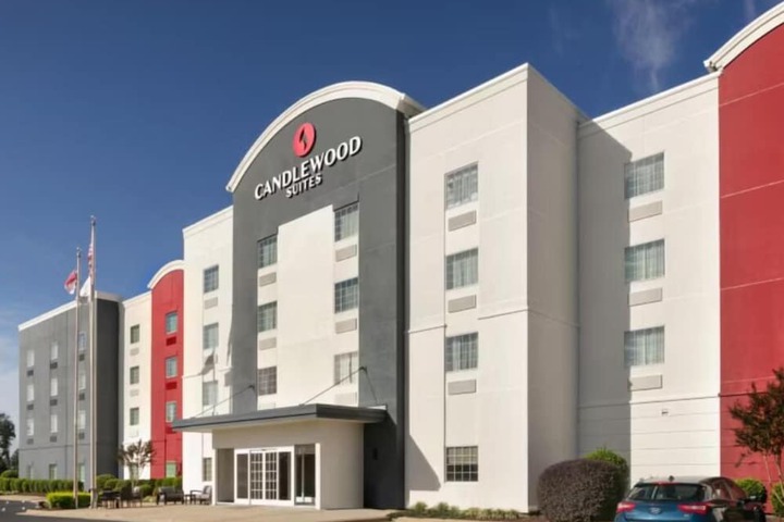 Hotel 4 of 50