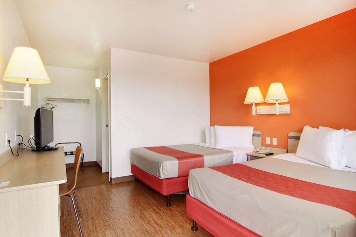 Room 21 of 30