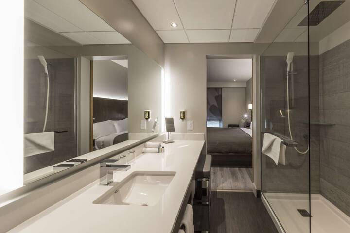 Room 47 of 107