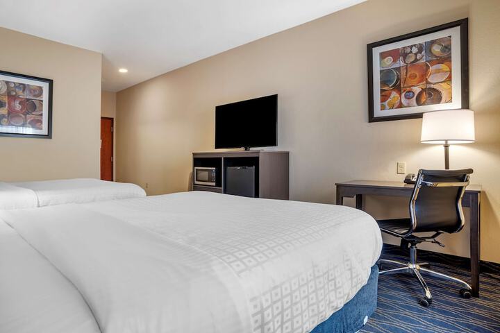Room 9 of 19
