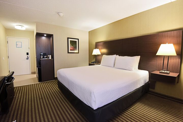 Room 10 of 36
