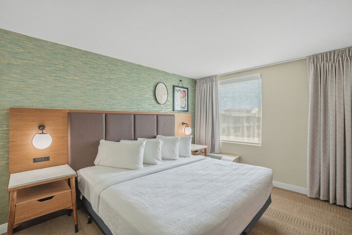 Kozy Hotel Dallas DFW Airport Area West