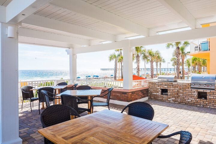 The Driftwood Lodge