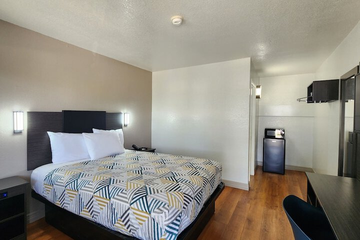 Motel 6 Conroe TX
