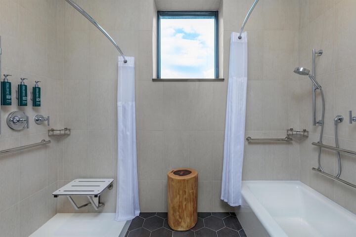 DoubleTree by Hilton Burlington Vermont