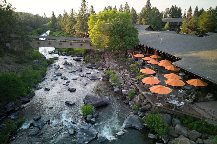 Riverhouse Lodge