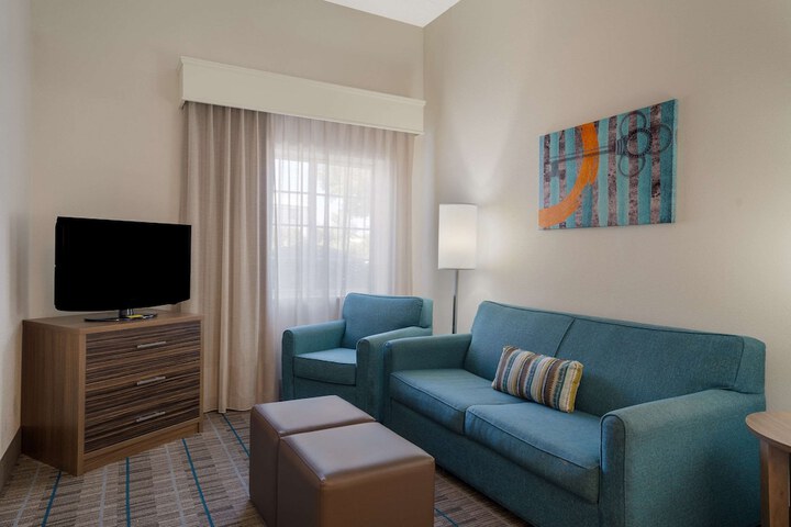 Room 21 of 30