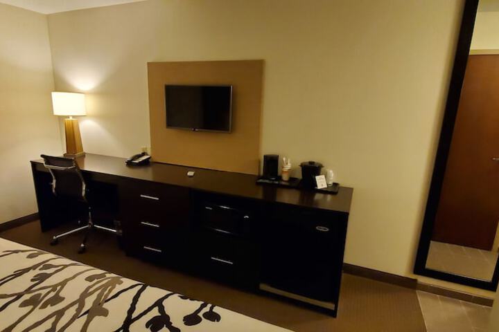 Room 11 of 35