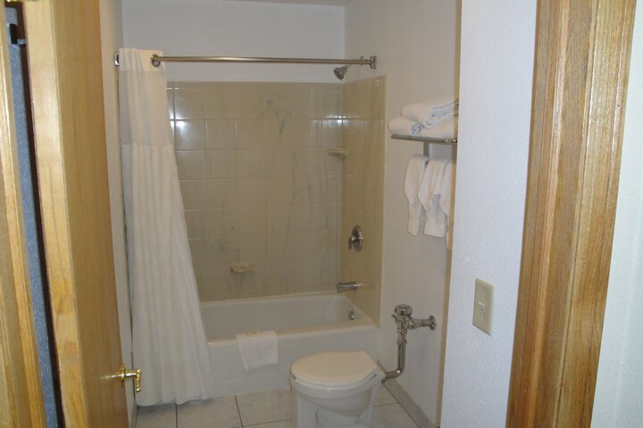 Room 11 of 23