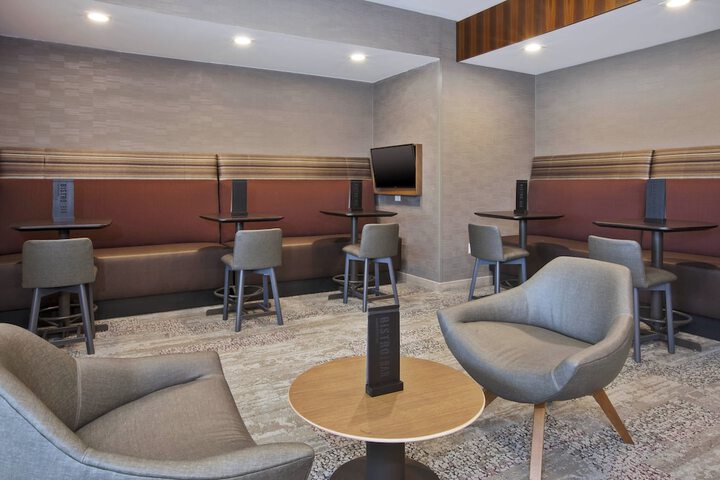 Hotel Interior 14 of 37