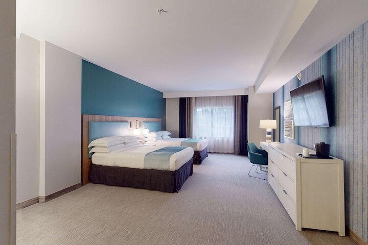 Room 34 of 71