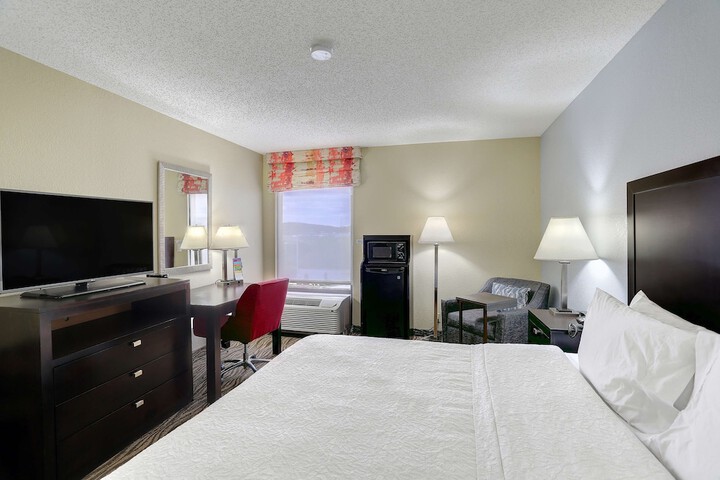 Room 17 of 34