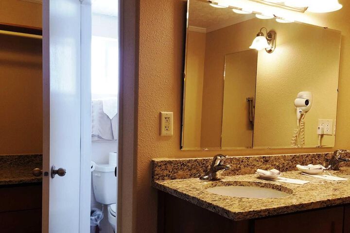 Bristlecone Motel