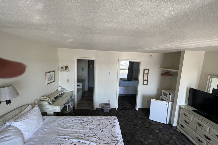 Room 19 of 26