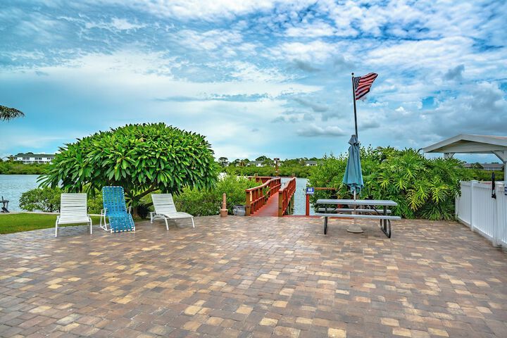 Seashell 19 by Distinctive Beach Rentals