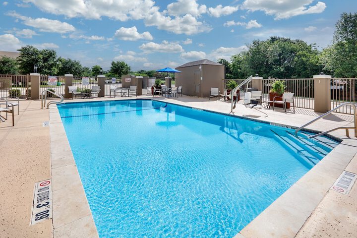 Pool 10 of 57