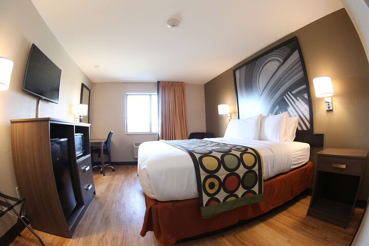 Room 20 of 27