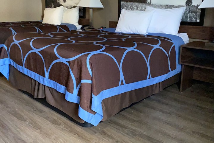 Room 14 of 24