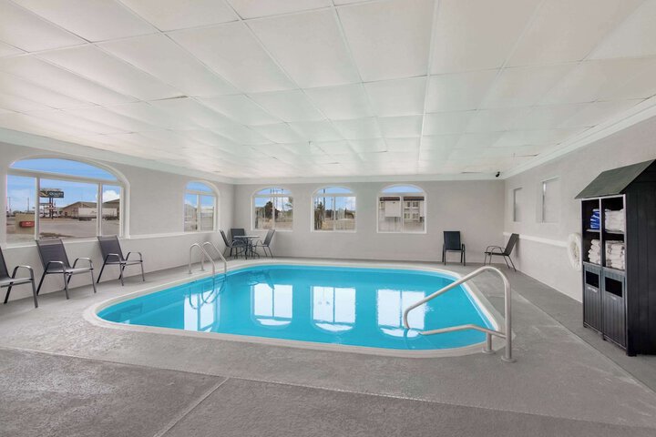 Pool 4 of 29