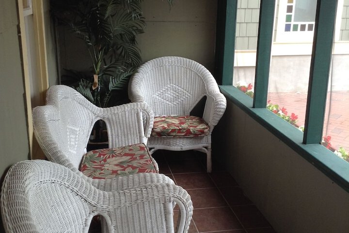 Island Guest House B & B