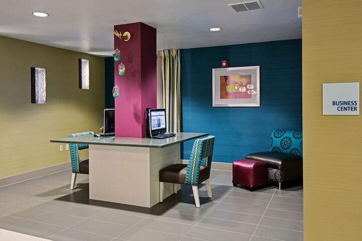 Holiday Inn Express Hotel & Suites Carlisle-Harrisburg Area by IHG