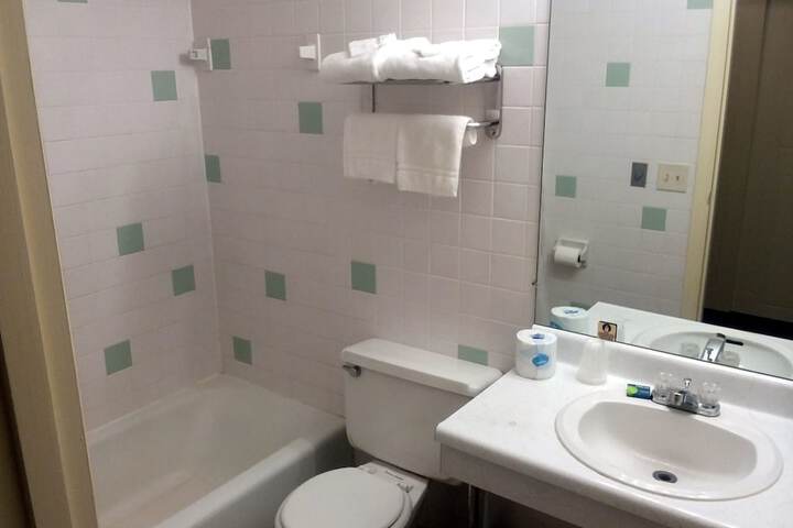 Room 7 of 19