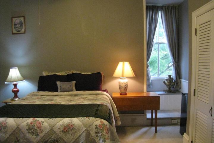 Allegheny Street Bed & Breakfast