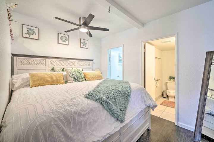 Parker Studio w / Patio & Direct River Access!