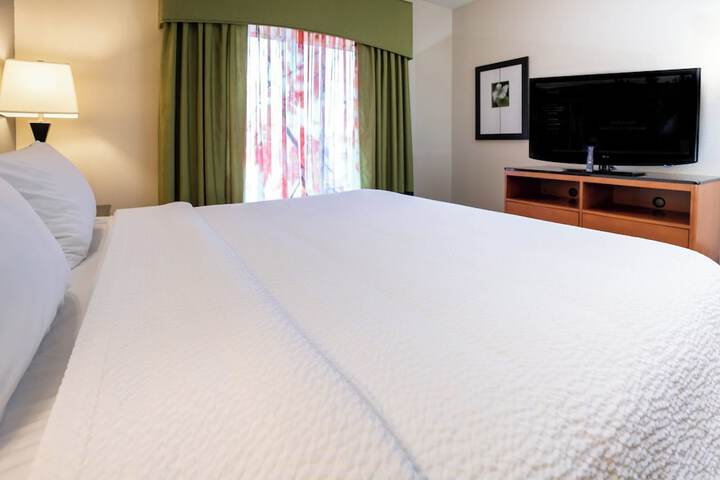 Room 16 of 48