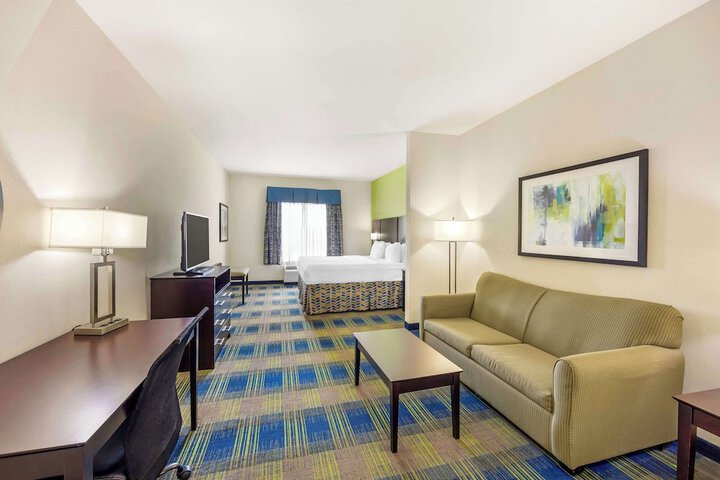 Room 21 of 42