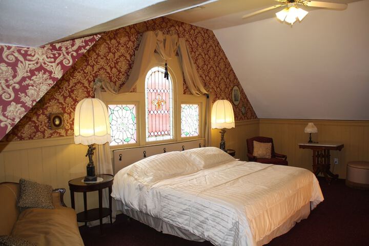 Room 34 of 52