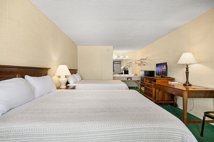 Room 48 of 106