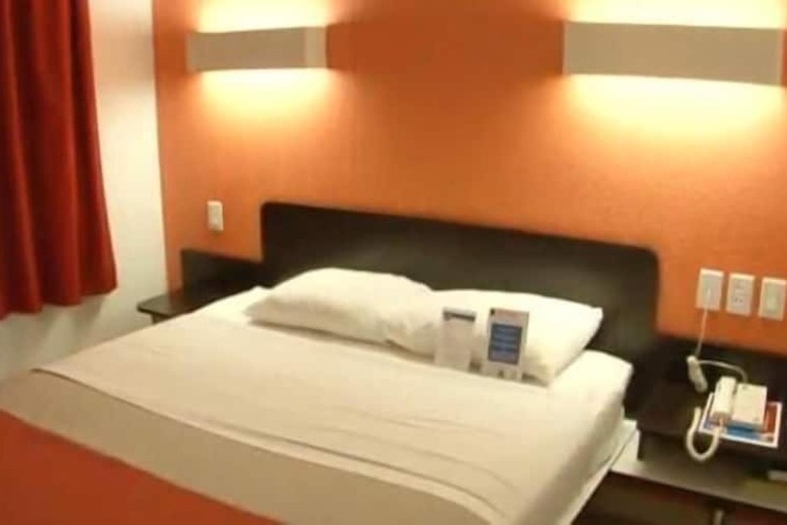 Room 31 of 46